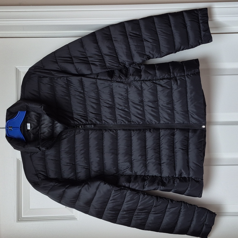 Old Navy Active Black Puffer Jacket With Pockets, Size Medium